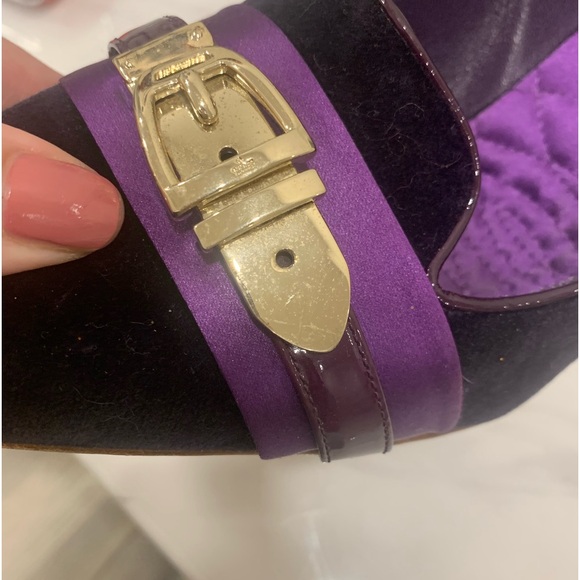 GUCCI Purple Velvet Heels with Gold Buckle Size 10 - Picture 5 of 11